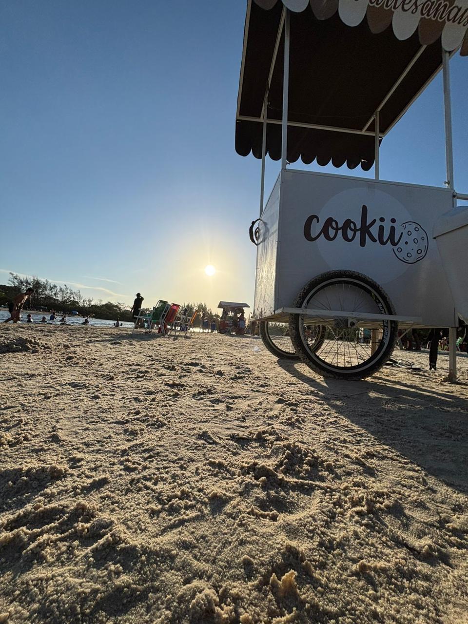 Carrinho Cookii na praia